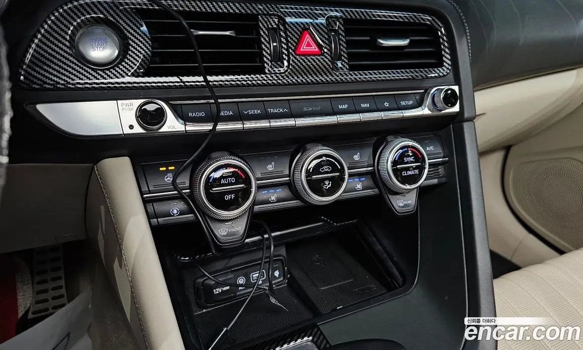 Genesis G70 2019 3.3 автомат (гидро), фото 16 Genesis G70 2019 3.3 автомат (гидро), фото 16