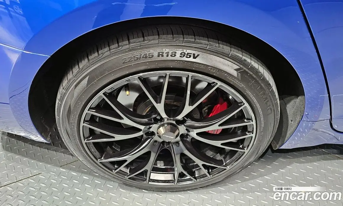 Genesis G70 2019 3.3 автомат (гидро), фото 5 Genesis G70 2019 3.3 автомат (гидро), фото 5