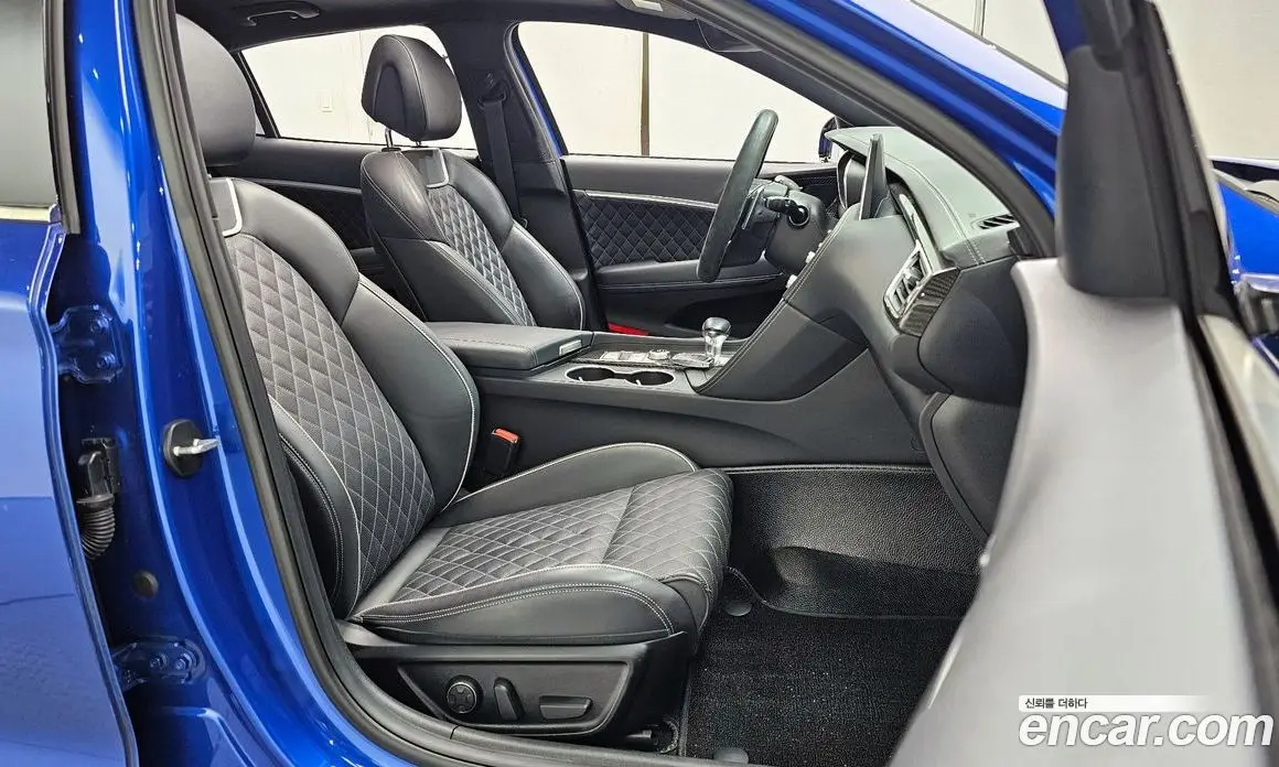 Genesis G70 2020 3.3 автомат (гидро), фото 12 Genesis G70 2020 3.3 автомат (гидро), фото 12