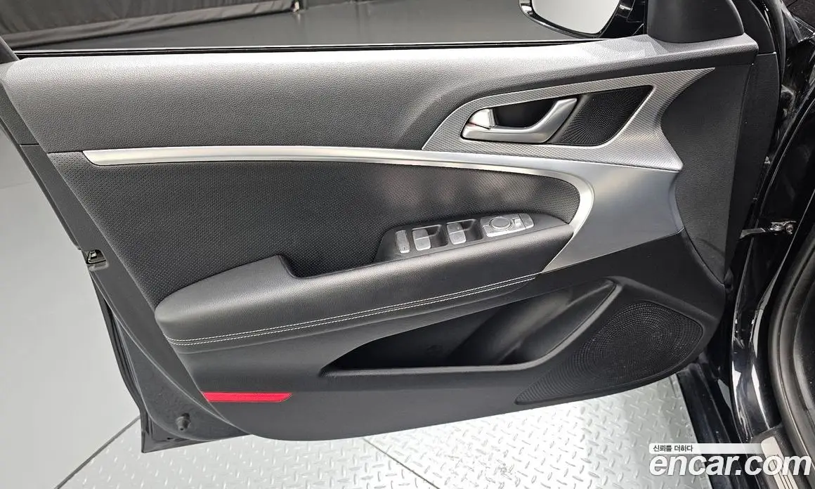Genesis G70 2021 2.0 автомат (гидро), фото 14 Genesis G70 2021 2.0 автомат (гидро), фото 14