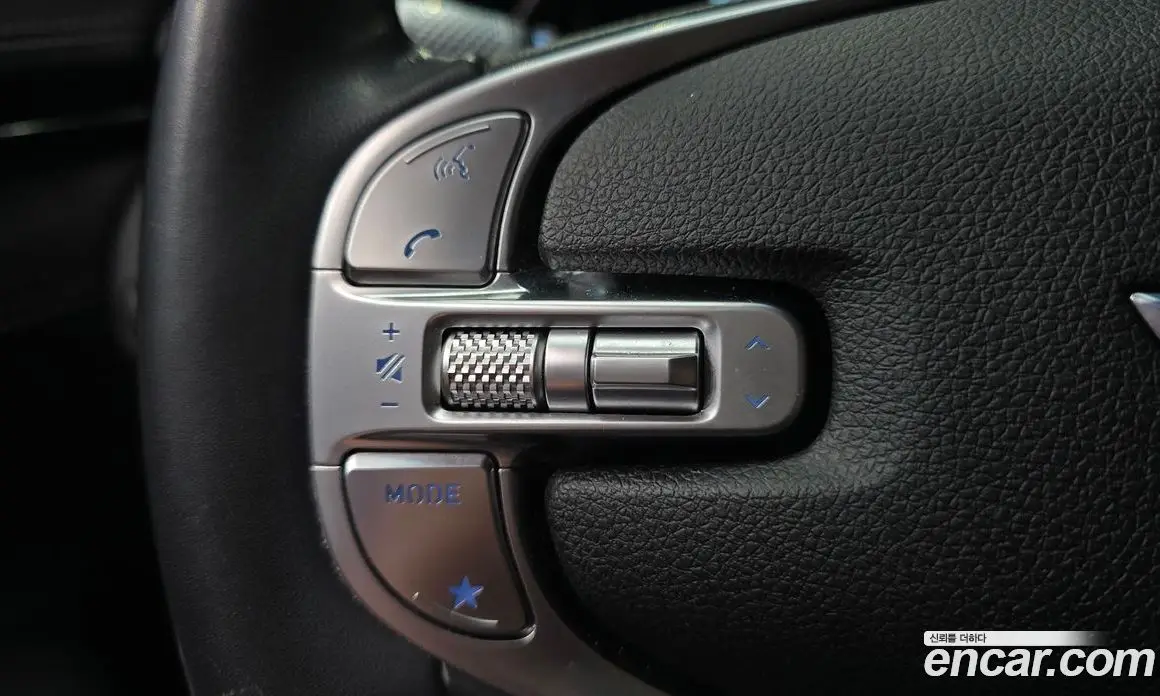 Genesis GV70 2021 2.5 автомат (гидро), фото 31 Genesis GV70 2021 2.5 автомат (гидро), фото 31