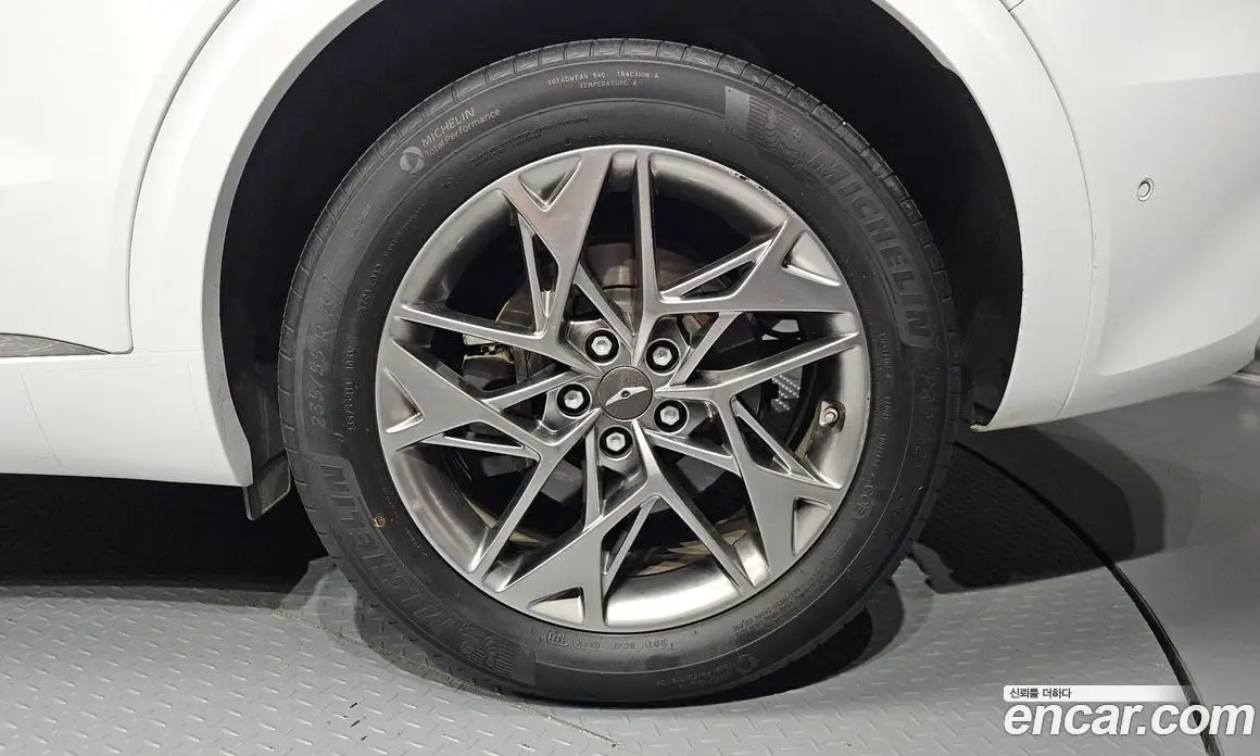 Genesis GV70 2021 2.5 автомат (гидро), фото 7 Genesis GV70 2021 2.5 автомат (гидро), фото 7
