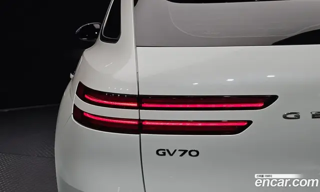 Genesis GV70 2021 2.5 автомат (гидро), миниатюра 9 Genesis GV70 2021 2.5 автомат (гидро), миниатюра 9