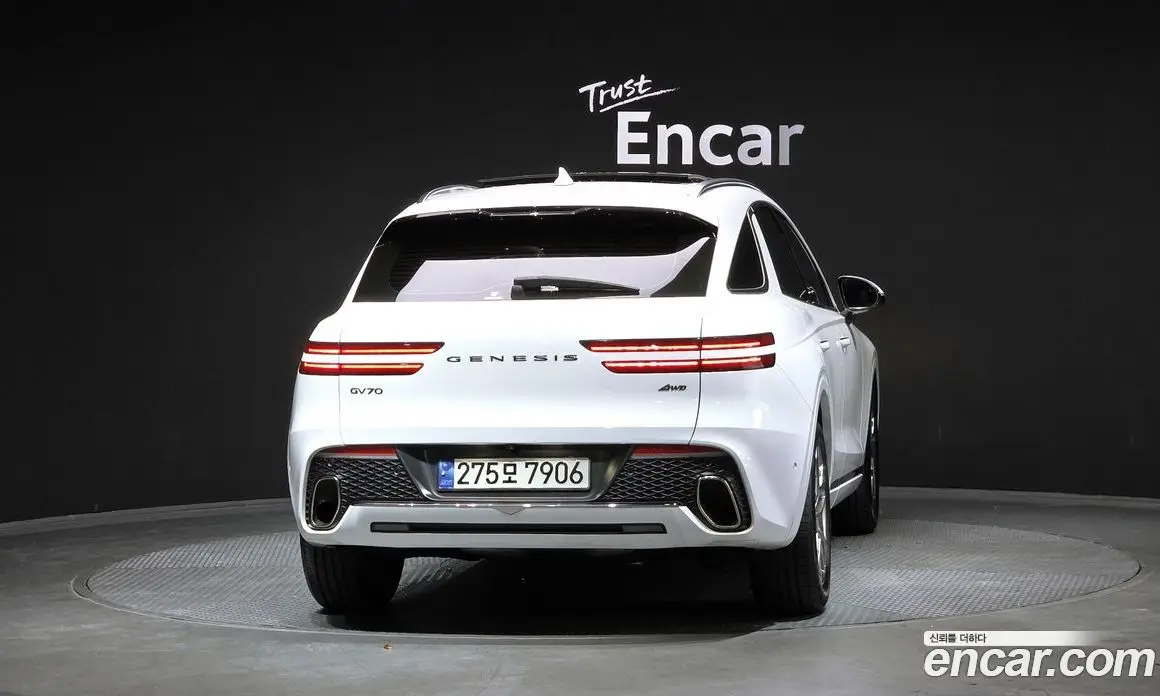 Genesis GV70 2021 2.5 автомат (гидро), фото 4 Genesis GV70 2021 2.5 автомат (гидро), фото 4
