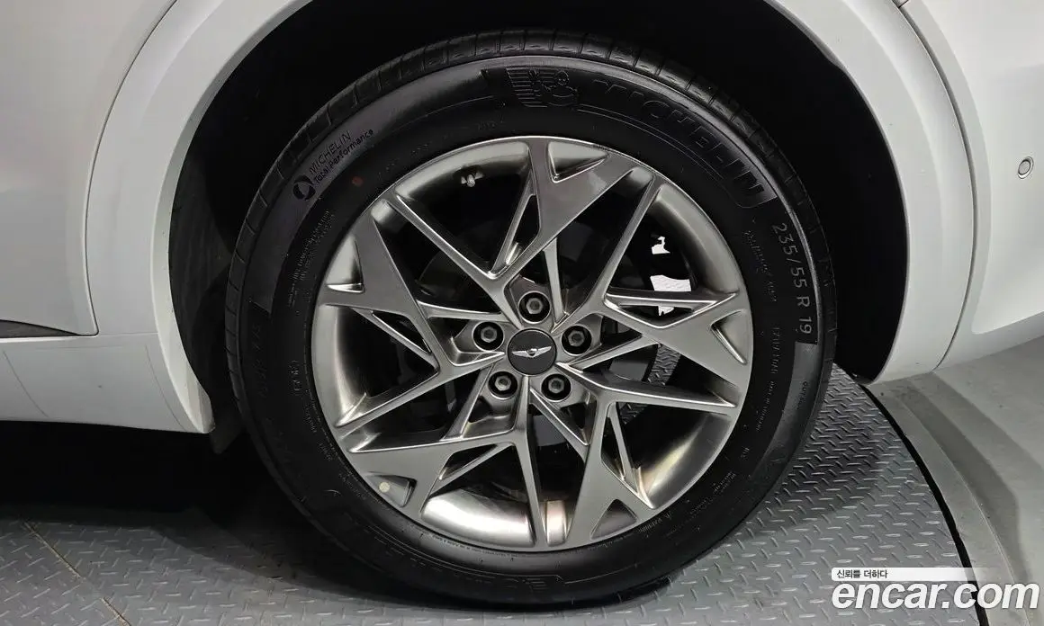 Genesis GV70 2021 2.5 автомат (гидро), фото 7 Genesis GV70 2021 2.5 автомат (гидро), фото 7