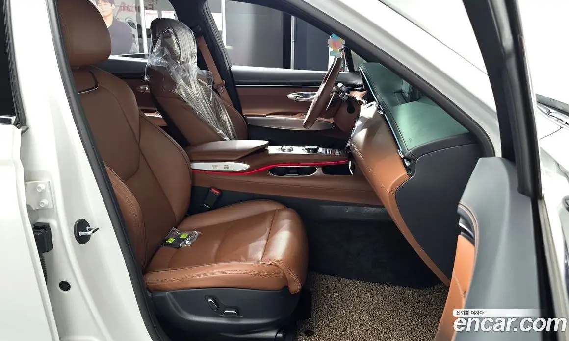 Genesis GV70 2023 2.5 автомат (гидро), фото 15 Genesis GV70 2023 2.5 автомат (гидро), фото 15