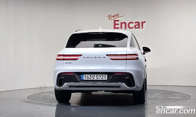 Genesis GV70 2023 2.5 автомат (гидро), миниатюра 3 Genesis GV70 2023 2.5 автомат (гидро), миниатюра 3