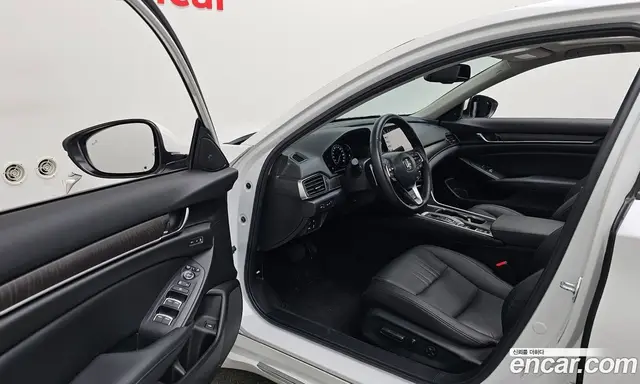 Honda Accord 2022 2.0 автомат (гидро), миниатюра 12