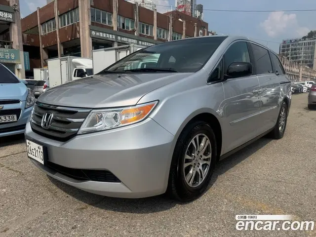 Honda Odyssey 2013 3.5 автомат (гидро), миниатюра 1 Honda Odyssey 2013 3.5 автомат (гидро), миниатюра 1