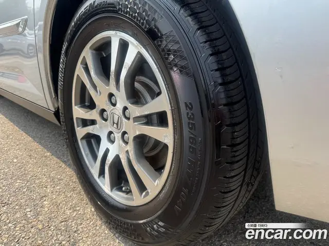 Honda Odyssey 2013 3.5 автомат (гидро), миниатюра 9 Honda Odyssey 2013 3.5 автомат (гидро), миниатюра 9