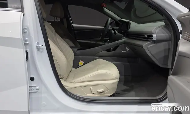 Hyundai Avante 2025 1.6 автомат (гидро), миниатюра 11