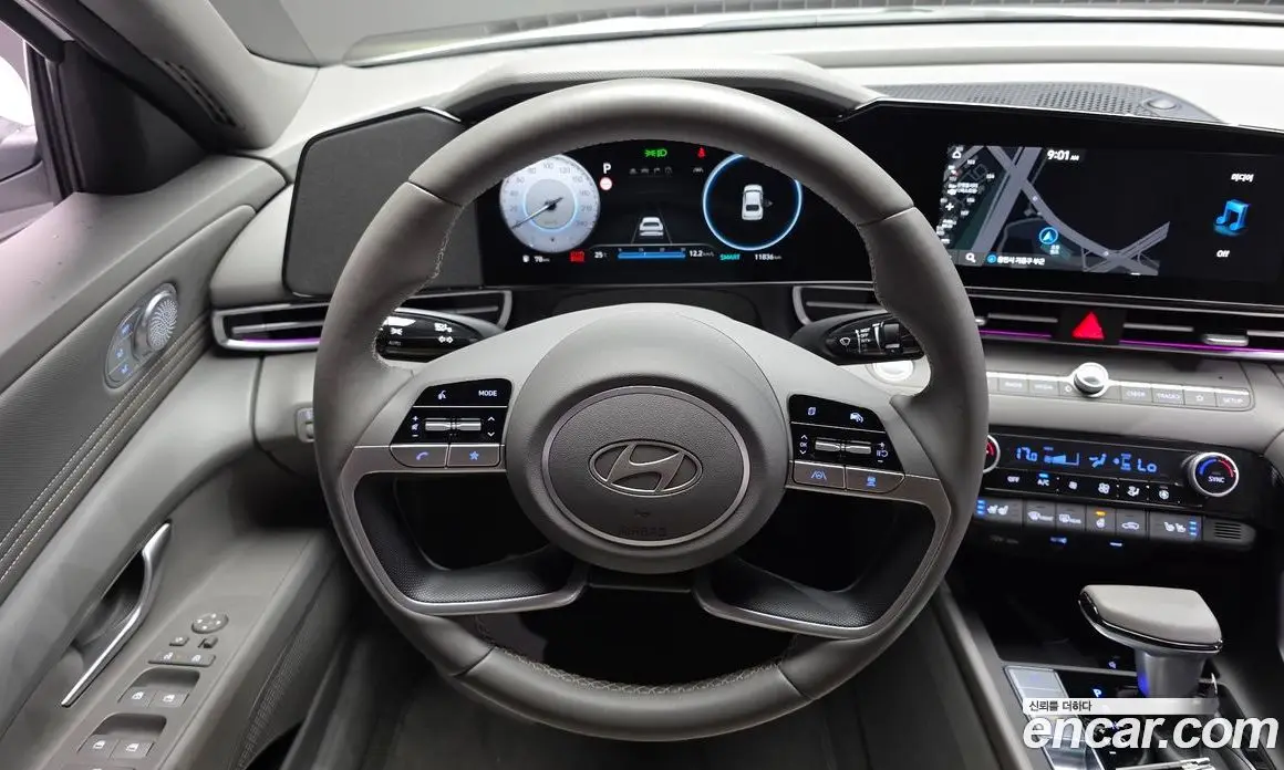 Hyundai Avante 2025 1.6 автомат (гидро), фото 13