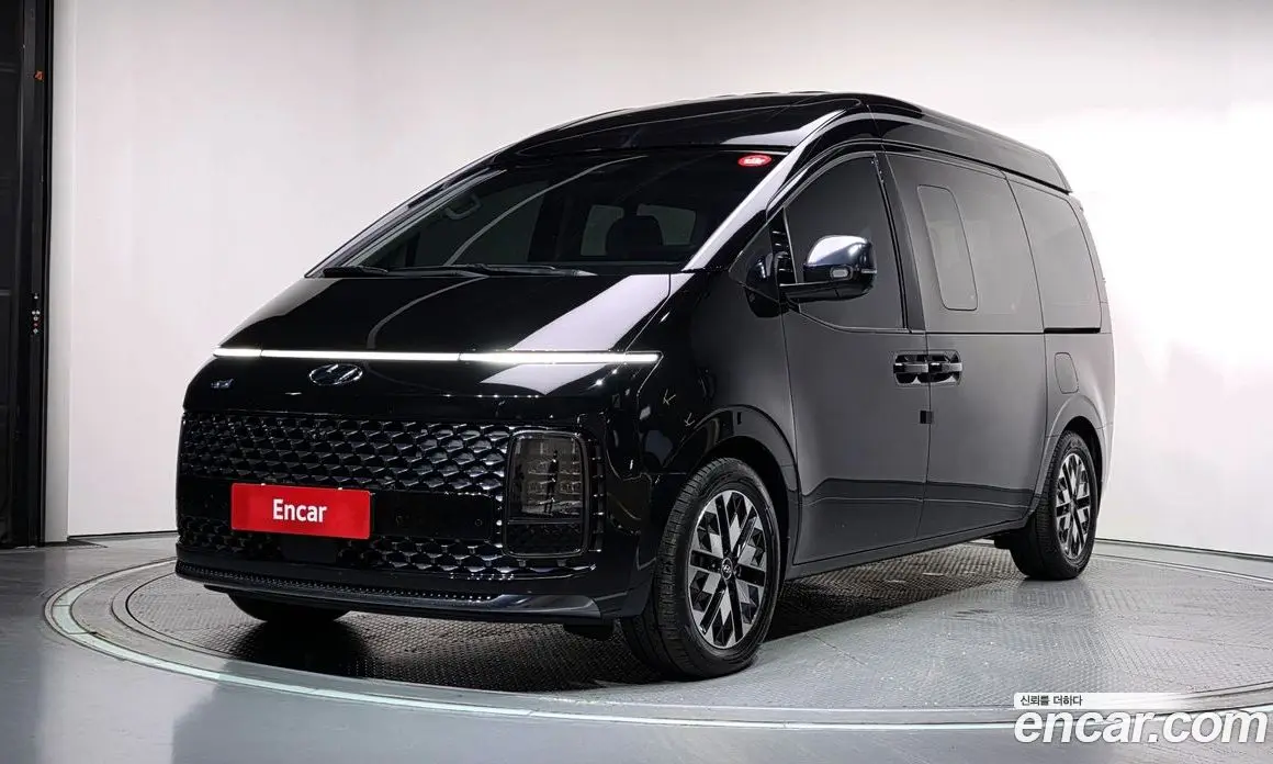 Hyundai Staria 2023 2.2 автомат (гидро), фото 1 Hyundai Staria 2023 2.2 автомат (гидро), фото 1