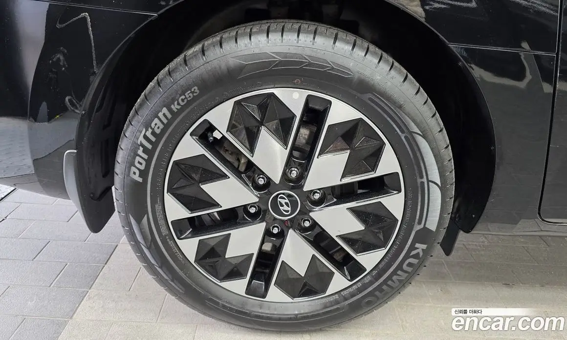 Hyundai Staria 2023 2.2 автомат (гидро), фото 5 Hyundai Staria 2023 2.2 автомат (гидро), фото 5
