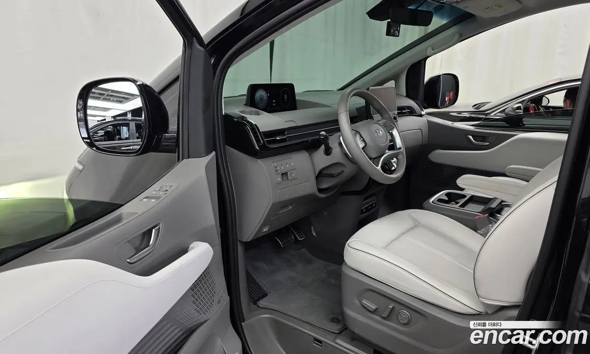 Hyundai Staria 2023 2.2 автомат (гидро), фото 10 Hyundai Staria 2023 2.2 автомат (гидро), фото 10