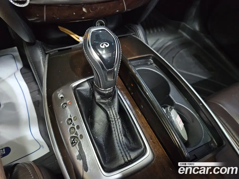 Infiniti QX60 2015 3.5 автомат (гидро), фото 17 Infiniti QX60 2015 3.5 автомат (гидро), фото 17