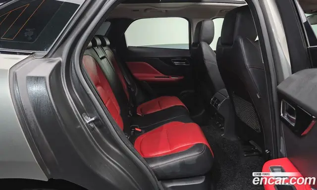 Jaguar F-Pace 2018 2.0 автомат (гидро), миниатюра 11 Jaguar F-Pace 2018 2.0 автомат (гидро), миниатюра 11