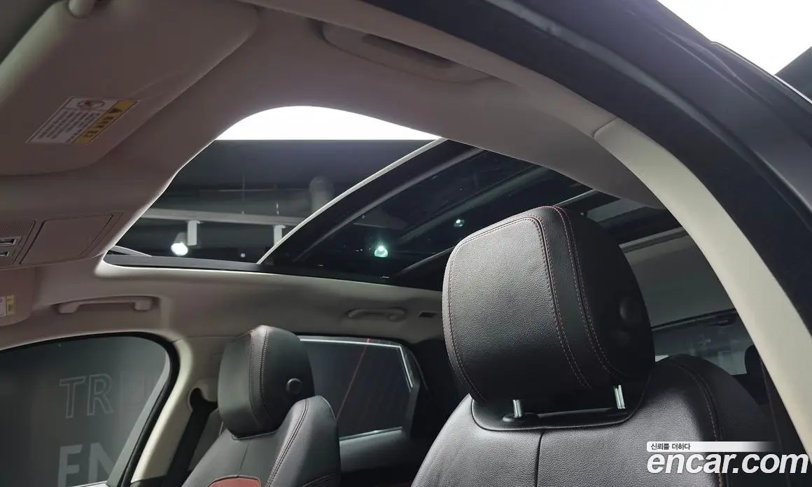 Jaguar F-Pace 2018 2.0 автомат (гидро), фото 15 Jaguar F-Pace 2018 2.0 автомат (гидро), фото 15