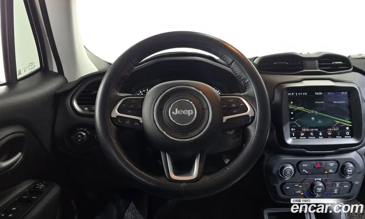 Jeep Renegade 2023 1.3 автомат (гидро), фото 12