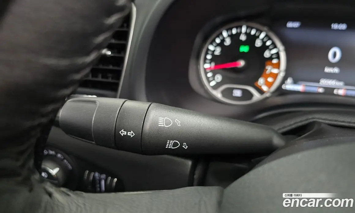 Jeep Renegade 2023 1.3 автомат (гидро), фото 19