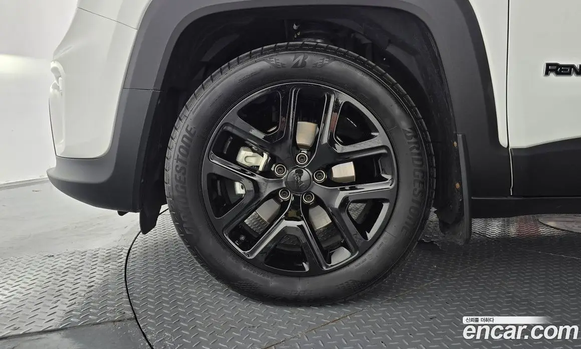 Jeep Renegade 2023 1.3 автомат (гидро), фото 5