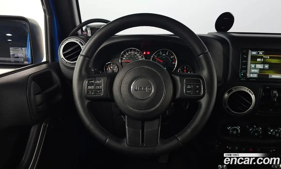 Jeep Wrangler 2015 2.8 автомат (гидро), фото 13 Jeep Wrangler 2015 2.8 автомат (гидро), фото 13
