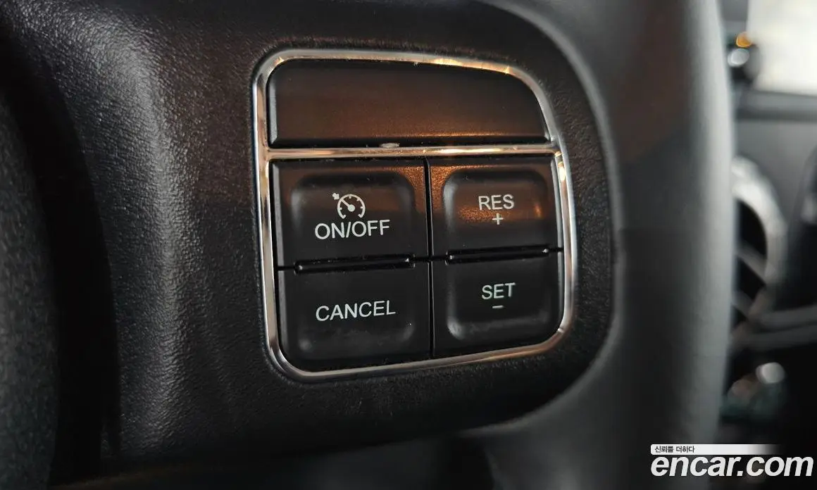 Jeep Wrangler 2015 2.8 автомат (гидро), фото 18 Jeep Wrangler 2015 2.8 автомат (гидро), фото 18
