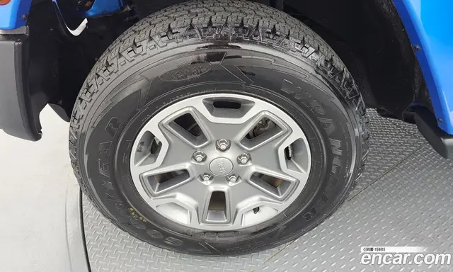 Jeep Wrangler 2015 2.8 автомат (гидро), миниатюра 5 Jeep Wrangler 2015 2.8 автомат (гидро), миниатюра 5