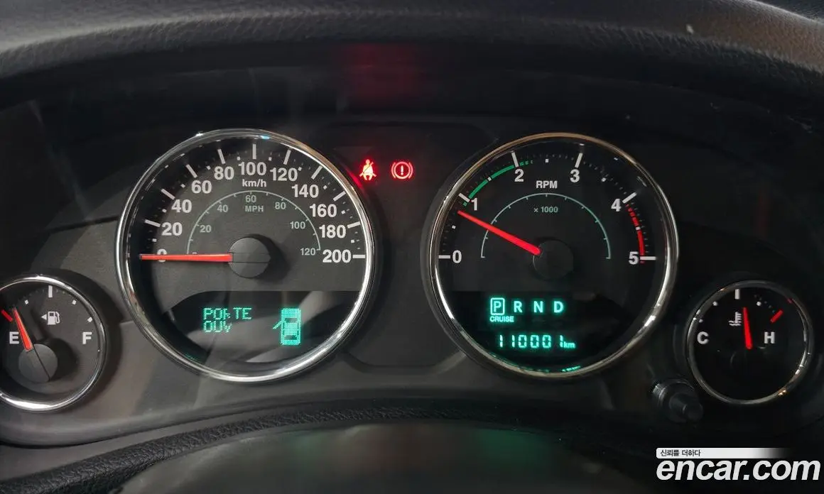 Jeep Wrangler 2015 2.8 автомат (гидро), фото 8 Jeep Wrangler 2015 2.8 автомат (гидро), фото 8