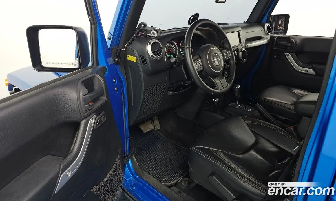 Jeep Wrangler 2015 2.8 автомат (гидро), фото 10 Jeep Wrangler 2015 2.8 автомат (гидро), фото 10