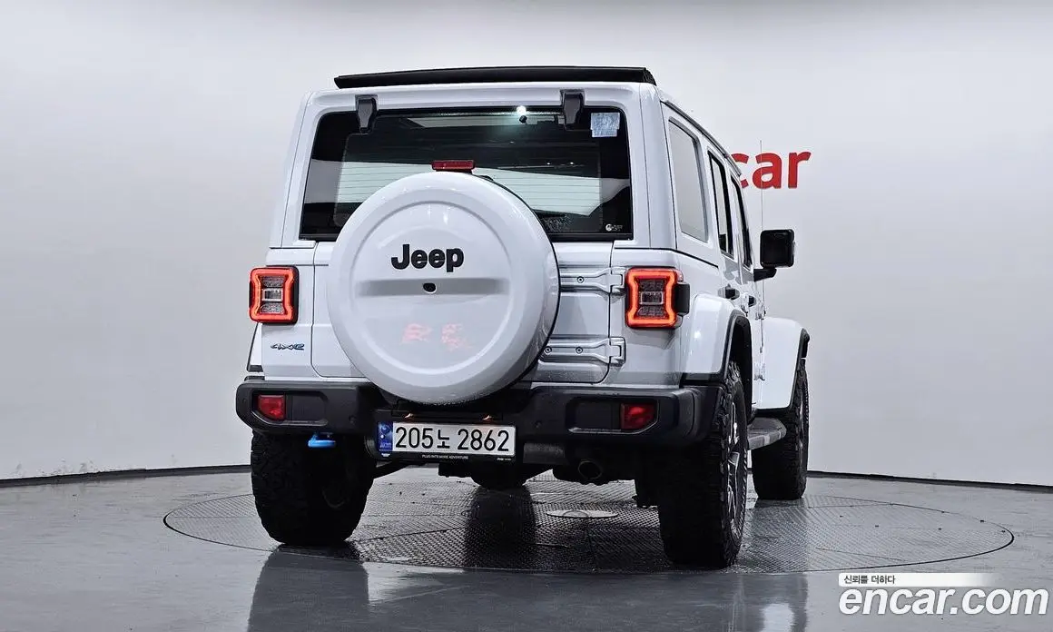 Jeep Wrangler 2022 2.0 автомат (гидро), фото 4 Jeep Wrangler 2022 2.0 автомат (гидро), фото 4