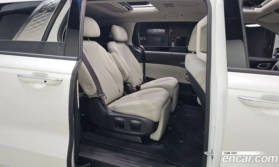 Kia Carnival 2023 3.5 автомат (гидро), фото 17 Kia Carnival 2023 3.5 автомат (гидро), фото 17