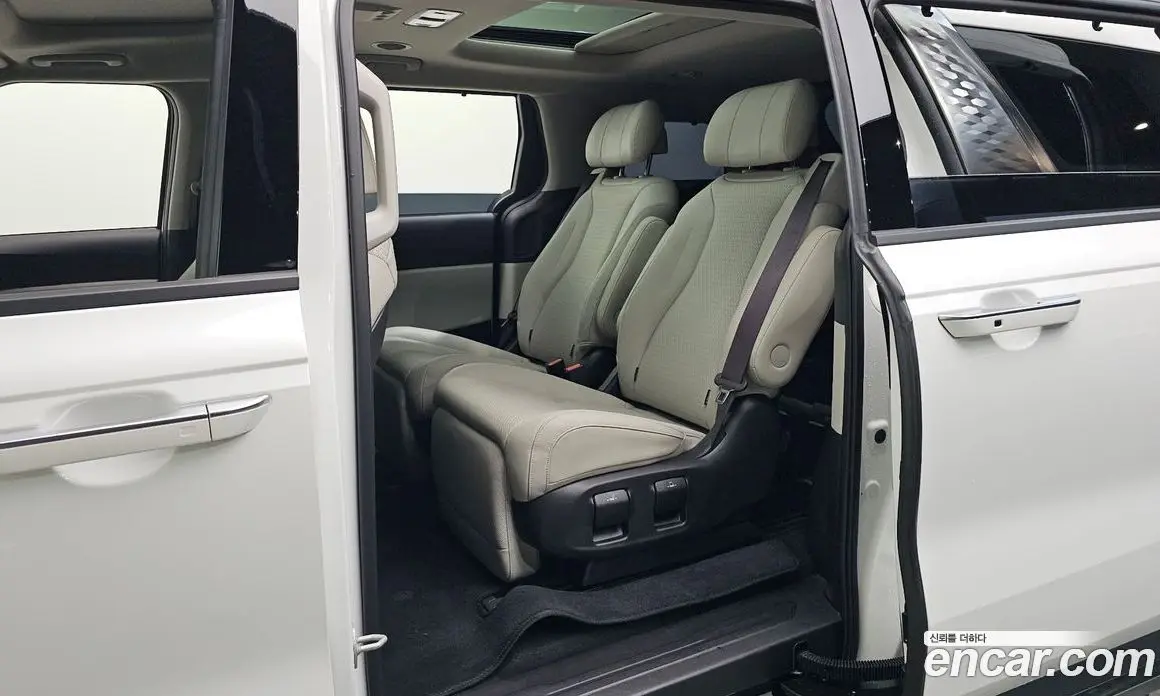 Kia Carnival 2023 3.5 автомат (гидро), фото 18 Kia Carnival 2023 3.5 автомат (гидро), фото 18