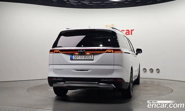 Kia Carnival 2023 3.5 автомат (гидро), миниатюра 4 Kia Carnival 2023 3.5 автомат (гидро), миниатюра 4