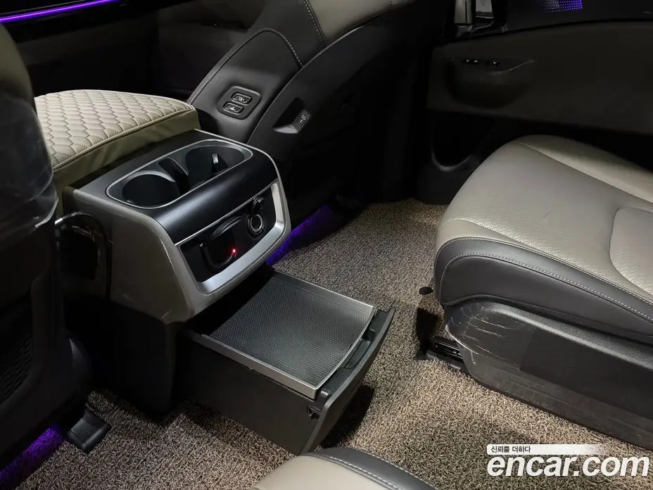 Kia Carnival 2025 2.2 автомат (гидро), фото 20 Kia Carnival 2025 2.2 автомат (гидро), фото 20