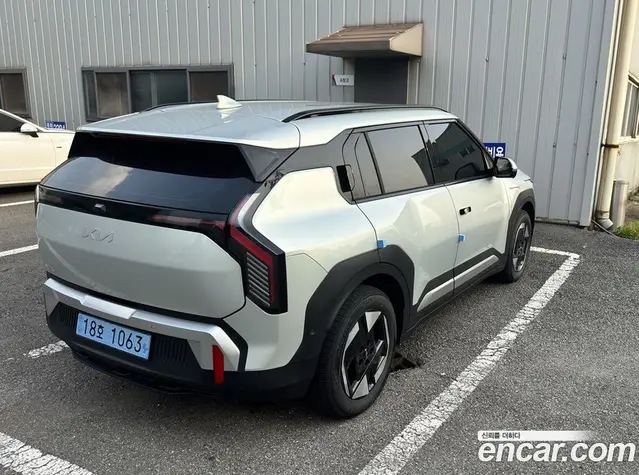 Kia EV3 2026 автомат (гидро), миниатюра 9 Kia EV3 2026 автомат (гидро), миниатюра 9