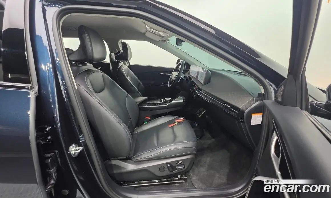 Kia EV6 2023 0.1 автомат (гидро), фото 13 Kia EV6 2023 0.1 автомат (гидро), фото 13