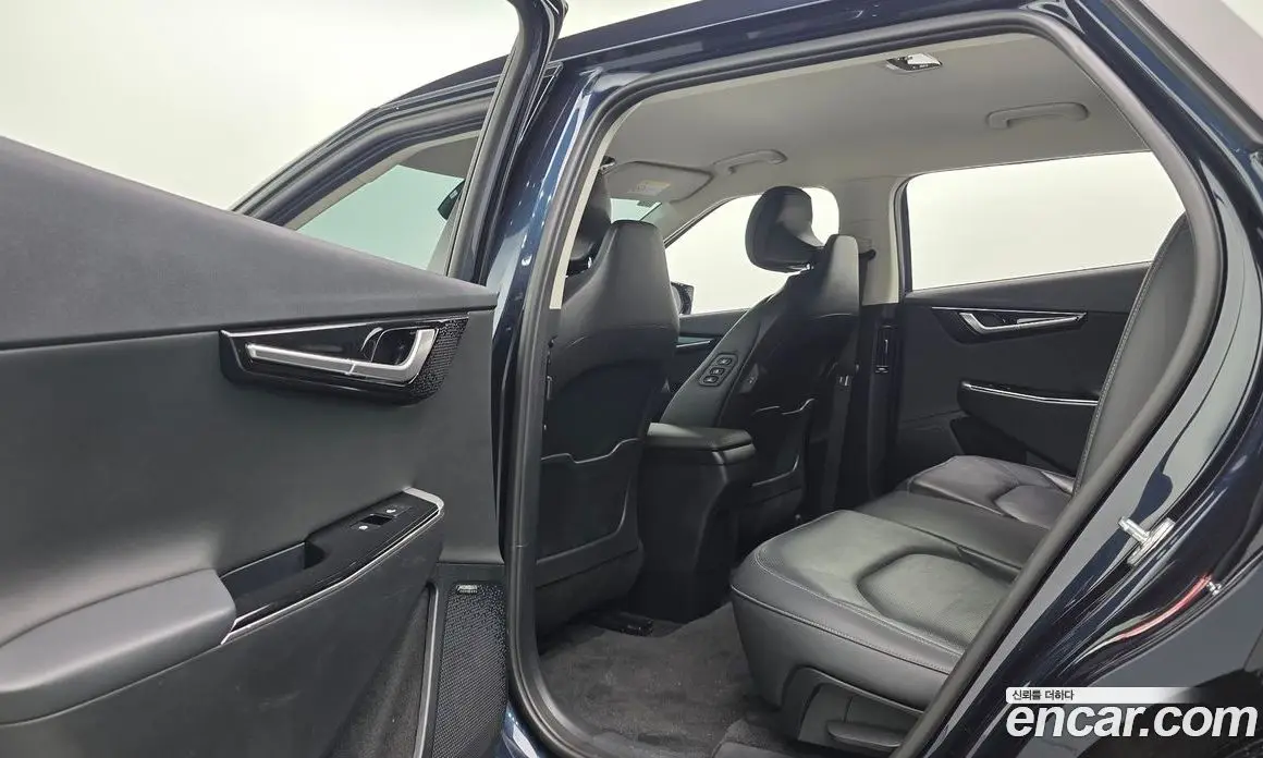 Kia EV6 2023 0.1 автомат (гидро), фото 27 Kia EV6 2023 0.1 автомат (гидро), фото 27