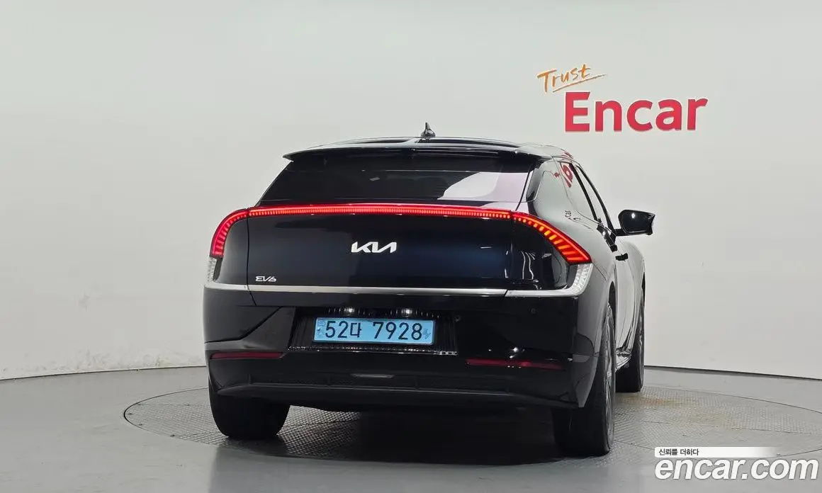 Kia EV6 2023 0.1 автомат (гидро), фото 4 Kia EV6 2023 0.1 автомат (гидро), фото 4