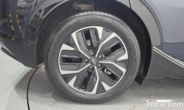 Kia EV6 2023 0.1 автомат (гидро), миниатюра 5 Kia EV6 2023 0.1 автомат (гидро), миниатюра 5