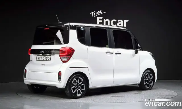 Kia Ray 2019 1.0 автомат (гидро), миниатюра 1 Kia Ray 2019 1.0 автомат (гидро), миниатюра 1