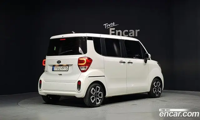 Kia Ray 2021 1.0 автомат (гидро), миниатюра 2 Kia Ray 2021 1.0 автомат (гидро), миниатюра 2