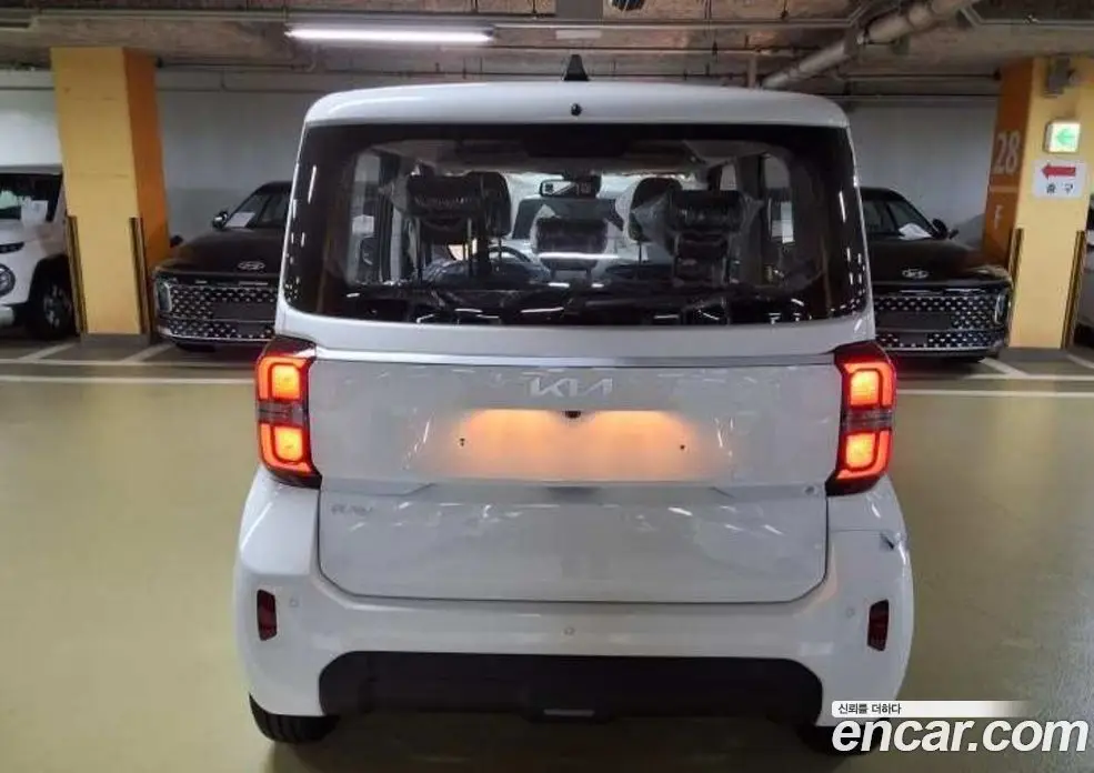 Kia Ray 2026 1.0 автомат (гидро), фото 3 Kia Ray 2026 1.0 автомат (гидро), фото 3