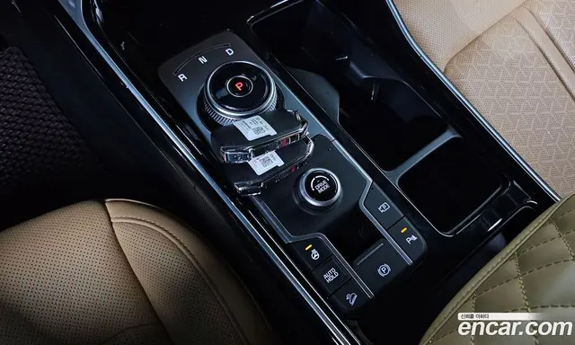 Kia Sorento 2023 1.6 автомат (гидро), миниатюра 12