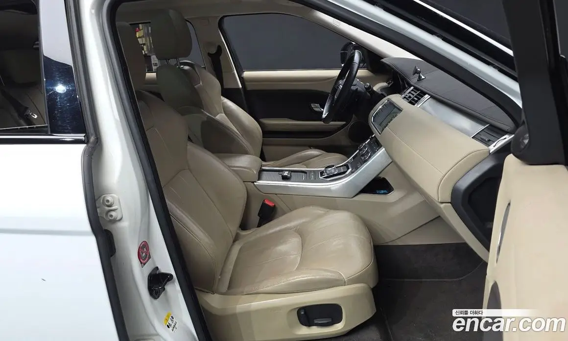 Land Rover Range Rover Evoque 2016 2.0 автомат (гидро), фото 11