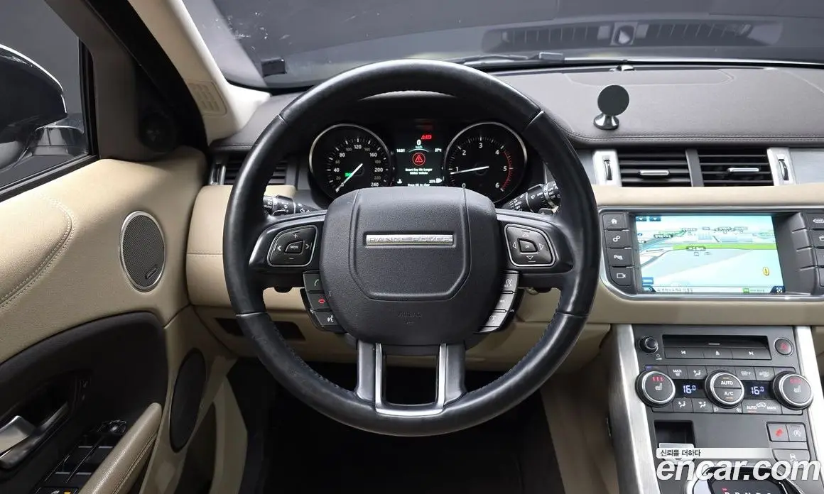 Land Rover Range Rover Evoque 2016 2.0 автомат (гидро), фото 13