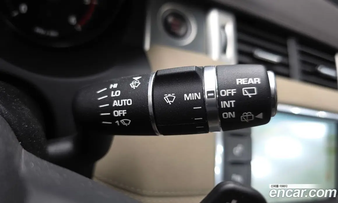Land Rover Range Rover Evoque 2016 2.0 автомат (гидро), фото 17