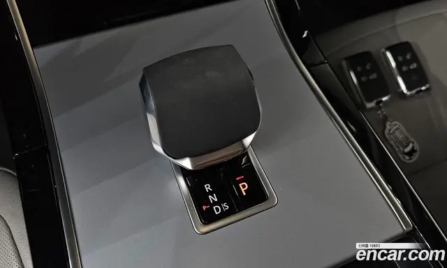 Land Rover Range Rover Evoque 2025 2.0 автомат (гидро), миниатюра 12