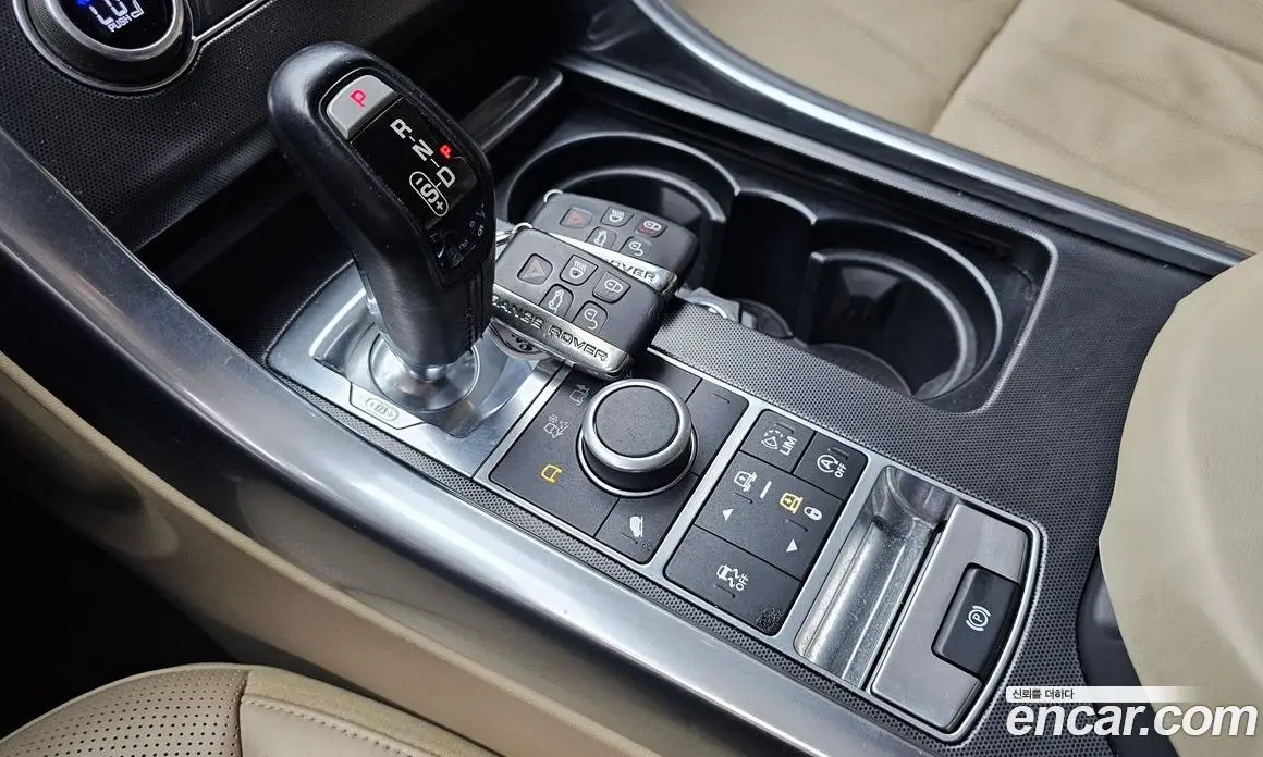 Land Rover Range Rover Sport 2017 3.0 автомат (гидро), фото 9 Land Rover Range Rover Sport 2017 3.0 автомат (гидро), фото 9
