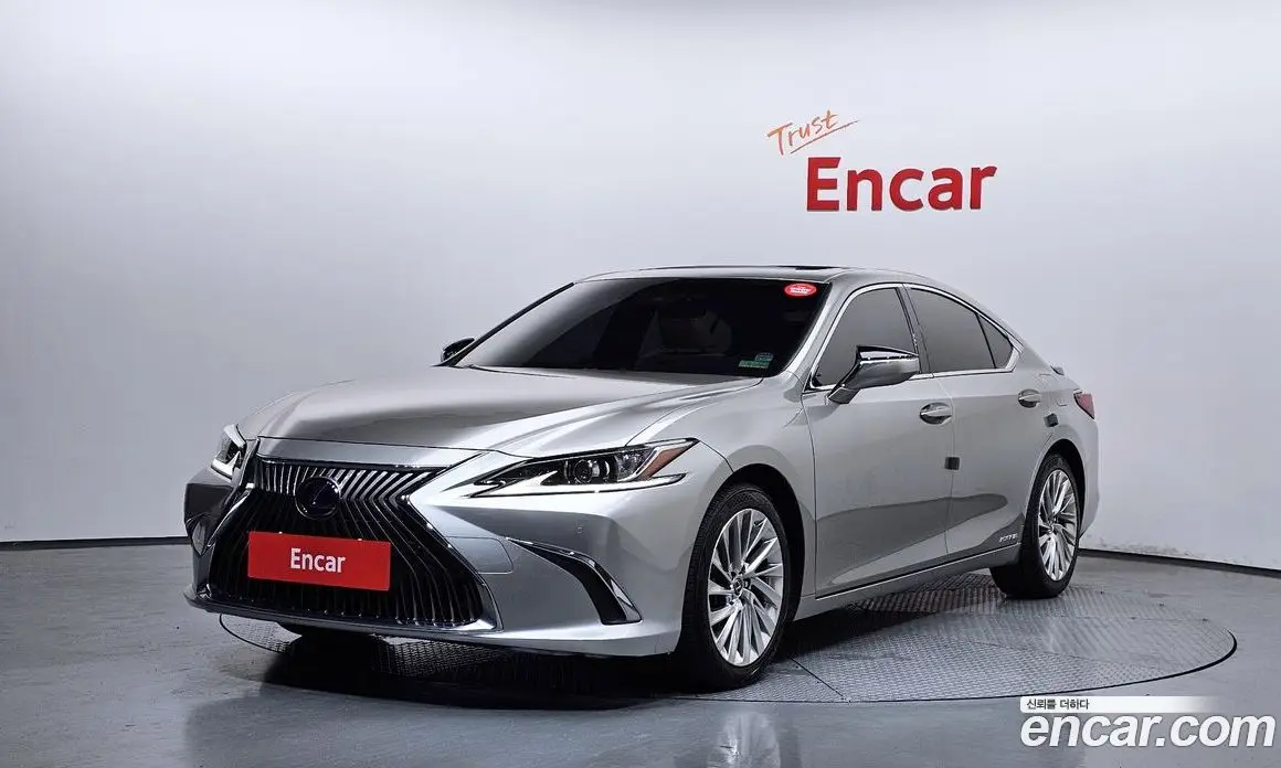 Lexus ES 2019 2.5 автомат (гидро), фото 1 Lexus ES 2019 2.5 автомат (гидро), фото 1